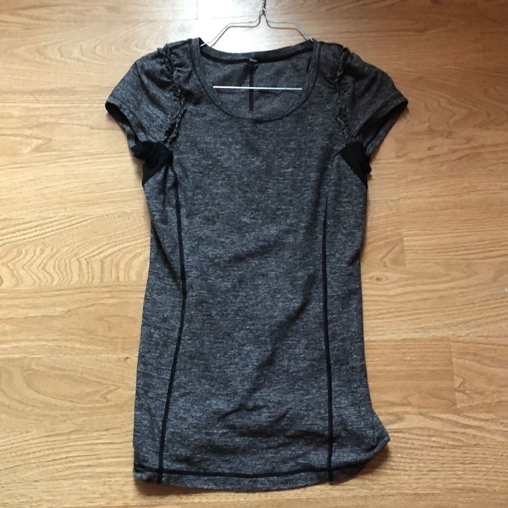 Lululemon top sz 4